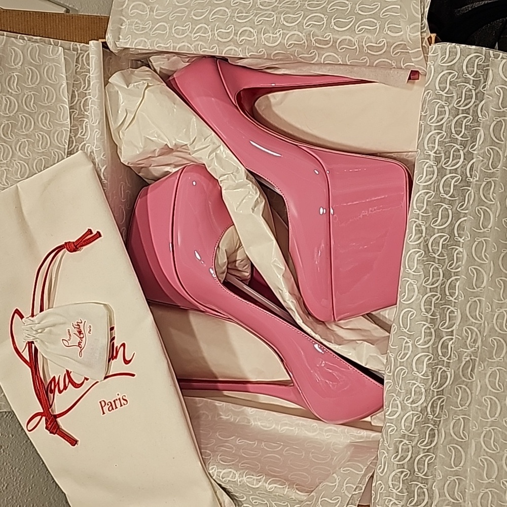 Christian Louboutin Dolly Rare - Picture 3 of 5